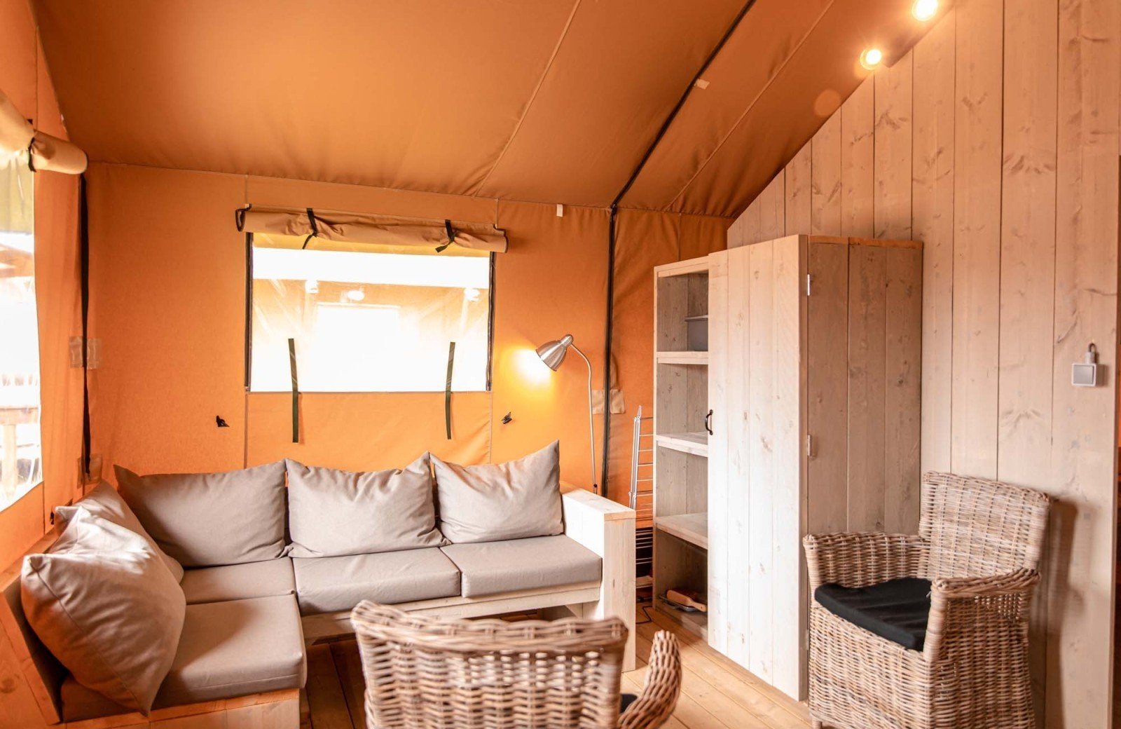 Glamping tent limburg 4 68a33af57cb09